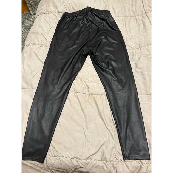 Torrid Faux Leather Leggings Black size 1 - Picture 4 of 4
